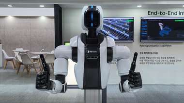 HD Hyundai Robotics' intelligent dual-arm robot at FIX 2026 (Photo: HD Hyundai)