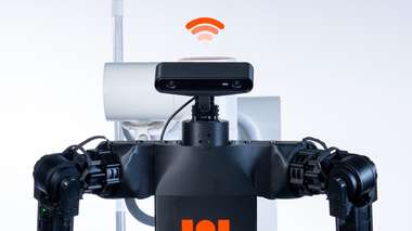 Ultra's dual-arm OP1 warehouse packing robot (Photo: Ultra)